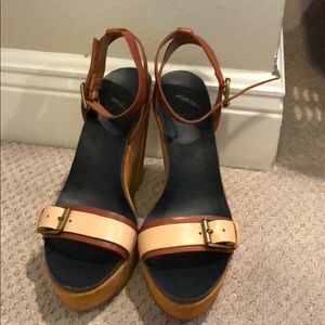 24 hrs sale New Lucky brand wedge sandal size 10M